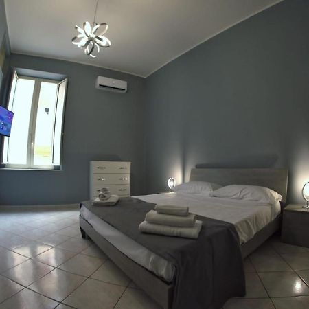 Casa Angelina Apartment เนเปิลส์ ภายนอก รูปภาพ